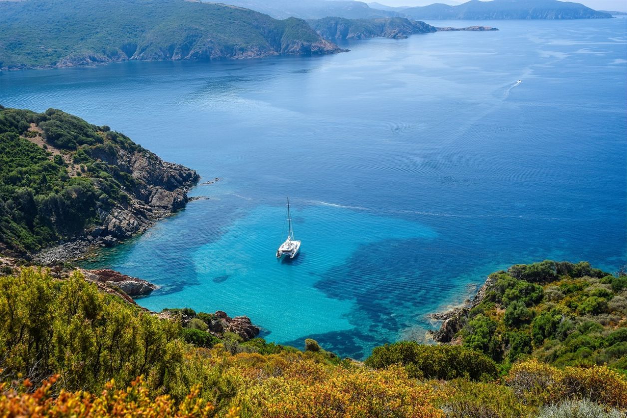 Le marché du catamaran d'occasion : ce qu'il faut savoir