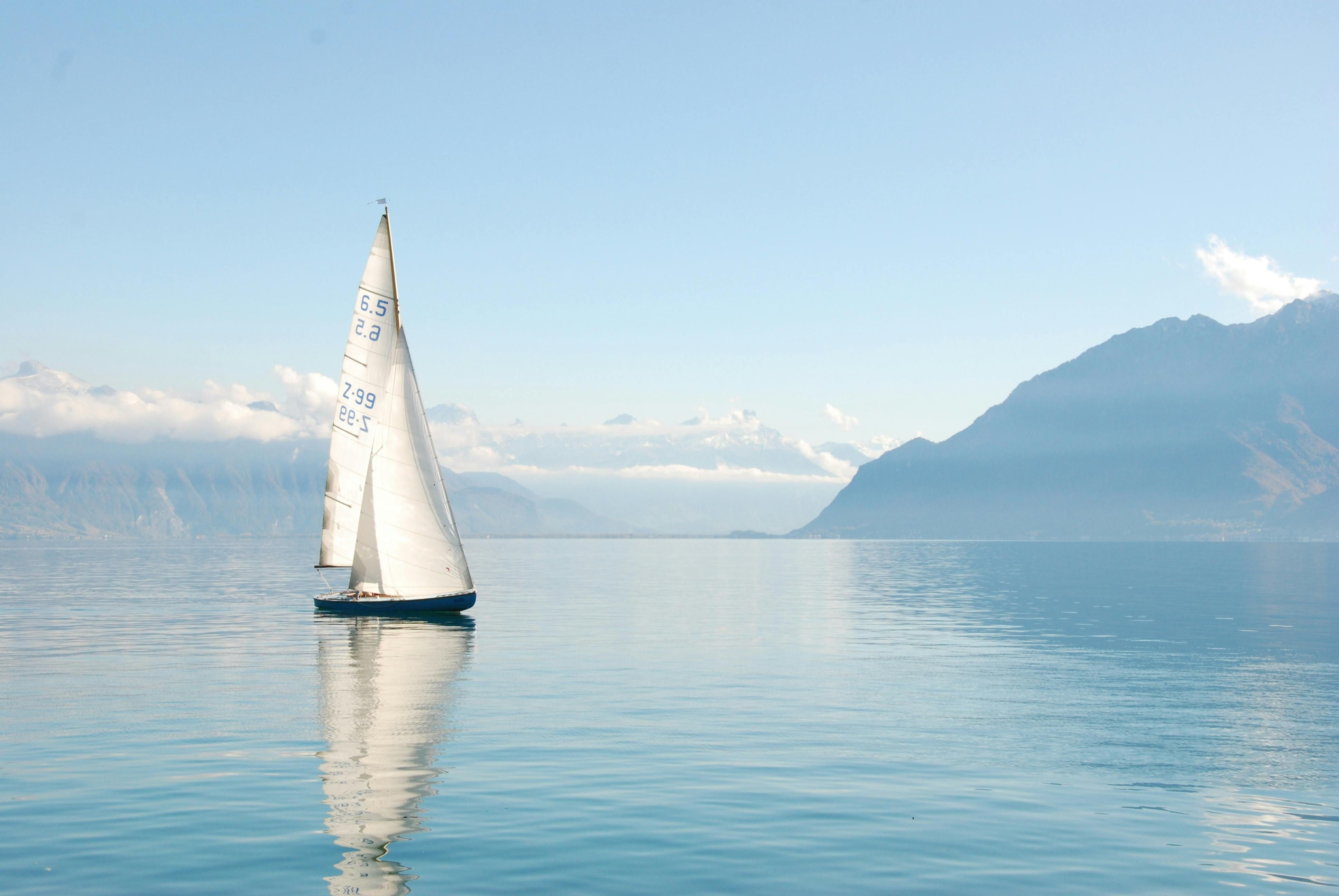 Gratuit Voilier Blanc Sur L'eau Photos